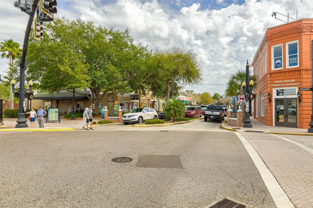 200 Broadway Dunedin FL 34698