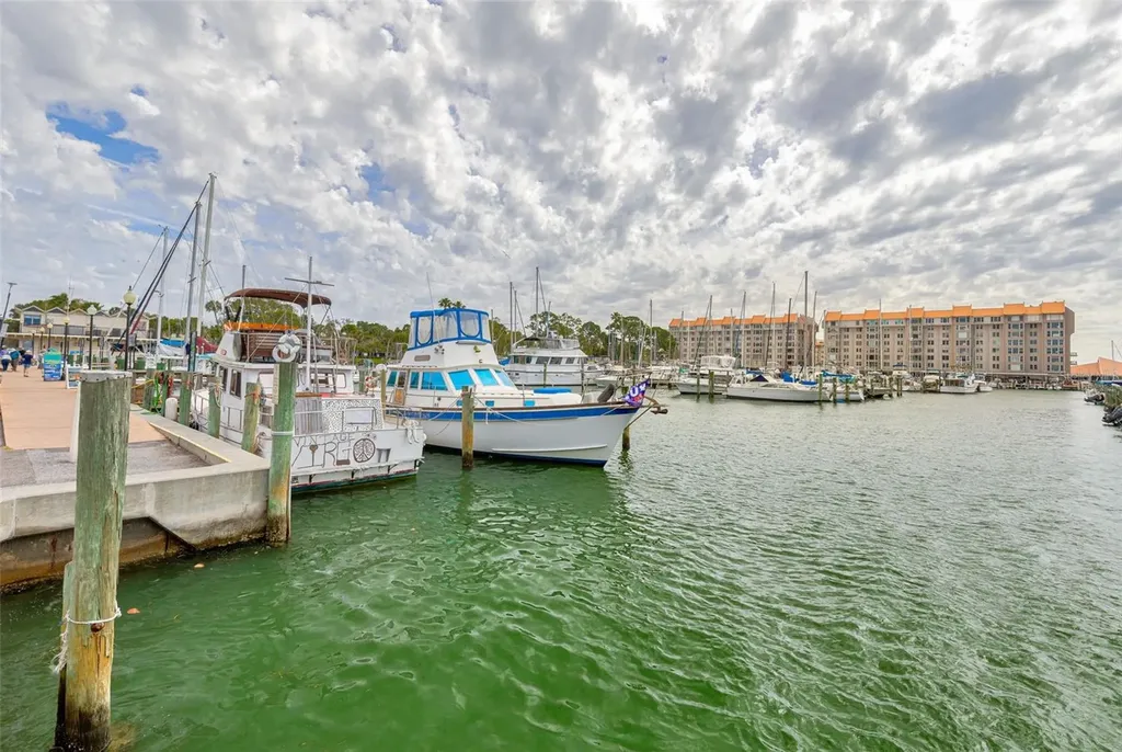 200 Broadway Dunedin FL 34698