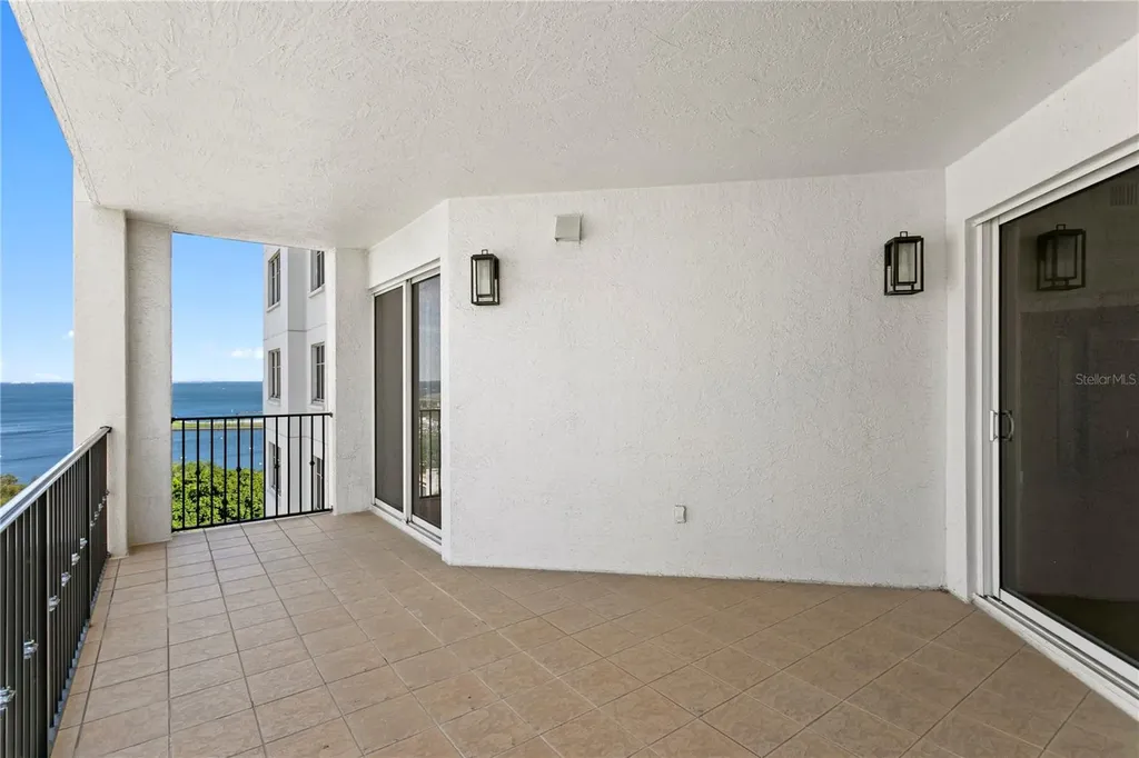 300 Beach Drive NE St Petersburg FL 33701