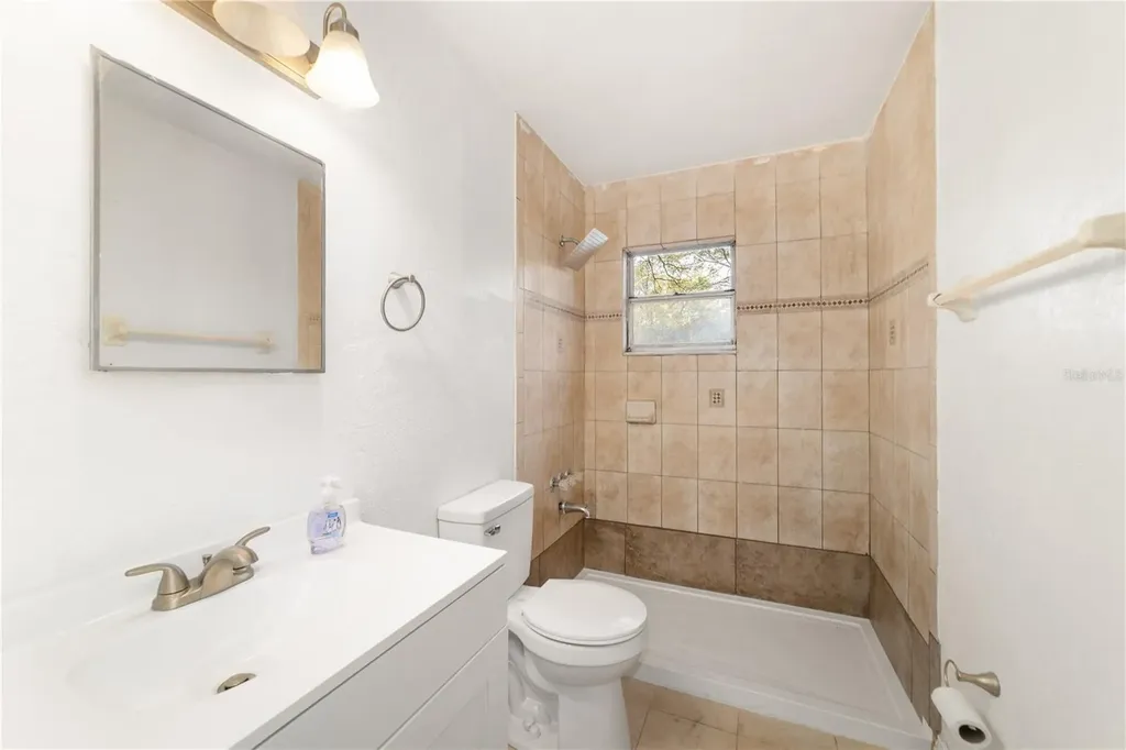 2216 NE 38th Street Ocala FL 34479