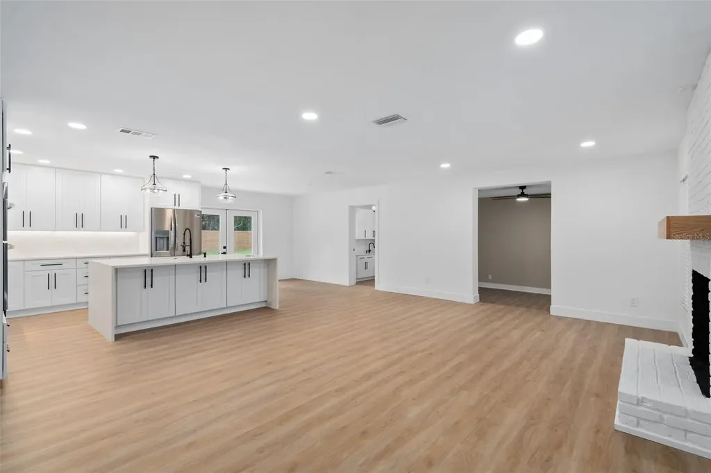 106 Oakwood Drive Maitland FL 32751