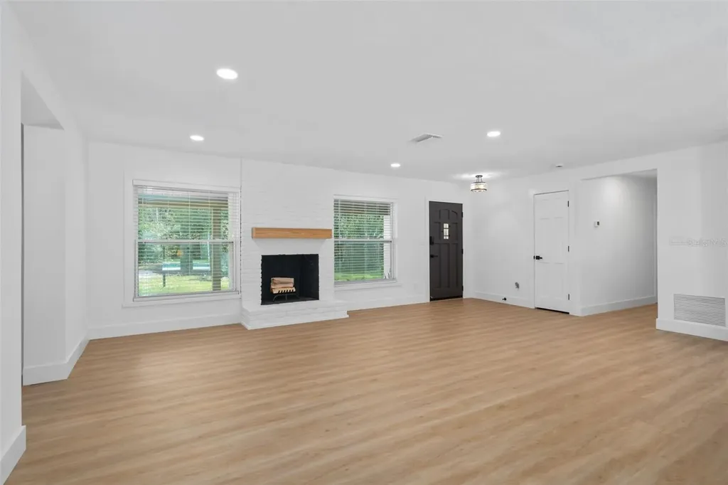 106 Oakwood Drive Maitland FL 32751