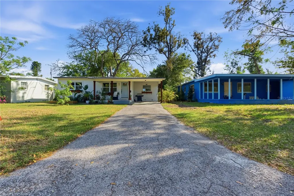 634 61st Avenue S St Petersburg FL 33705