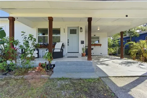 634 61st Avenue S St Petersburg FL 33705