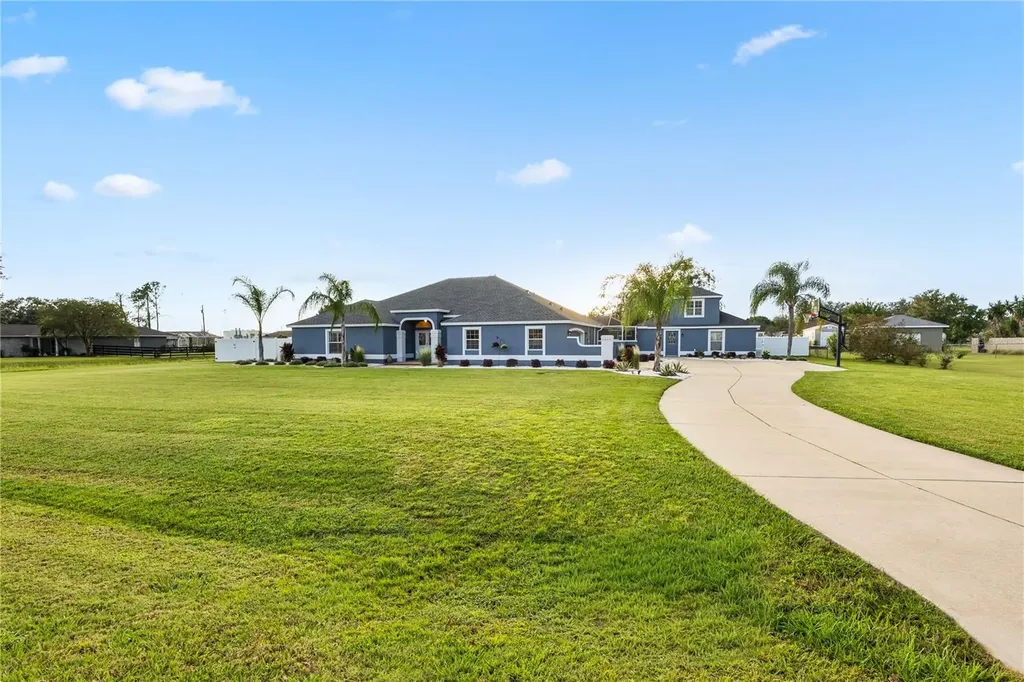9060 County Road 128c Wildwood FL 34785