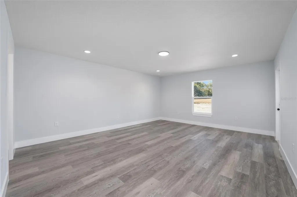 10 Locust Loop Circle Ocala FL 34472
