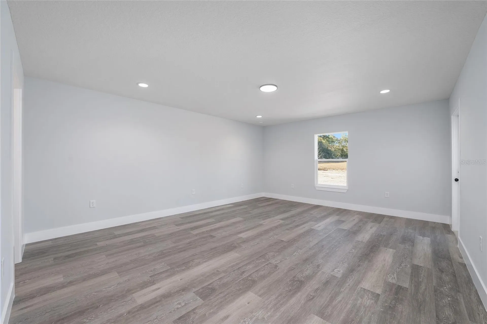 10 Locust Loop Circle Ocala FL 34472