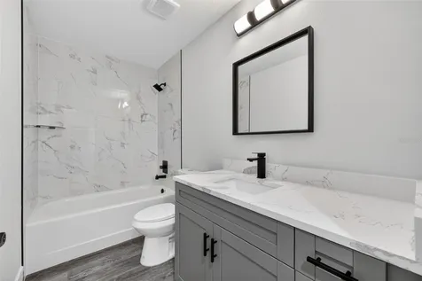 10 Locust Loop Circle Ocala FL 34472
