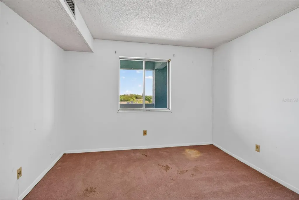 801 83rd Avenue N St Petersburg FL 33702
