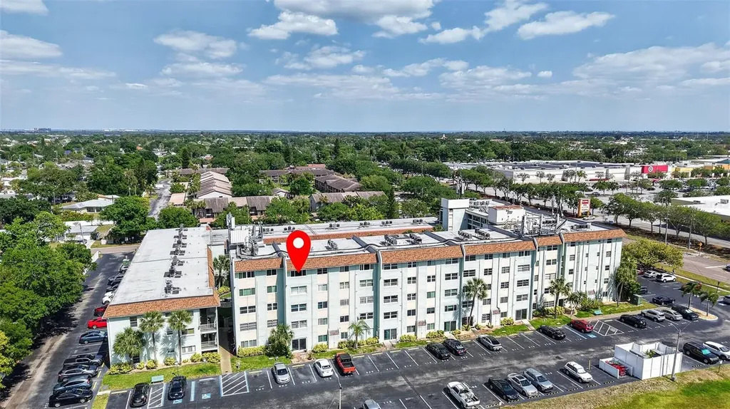 801 83rd Avenue N St Petersburg FL 33702