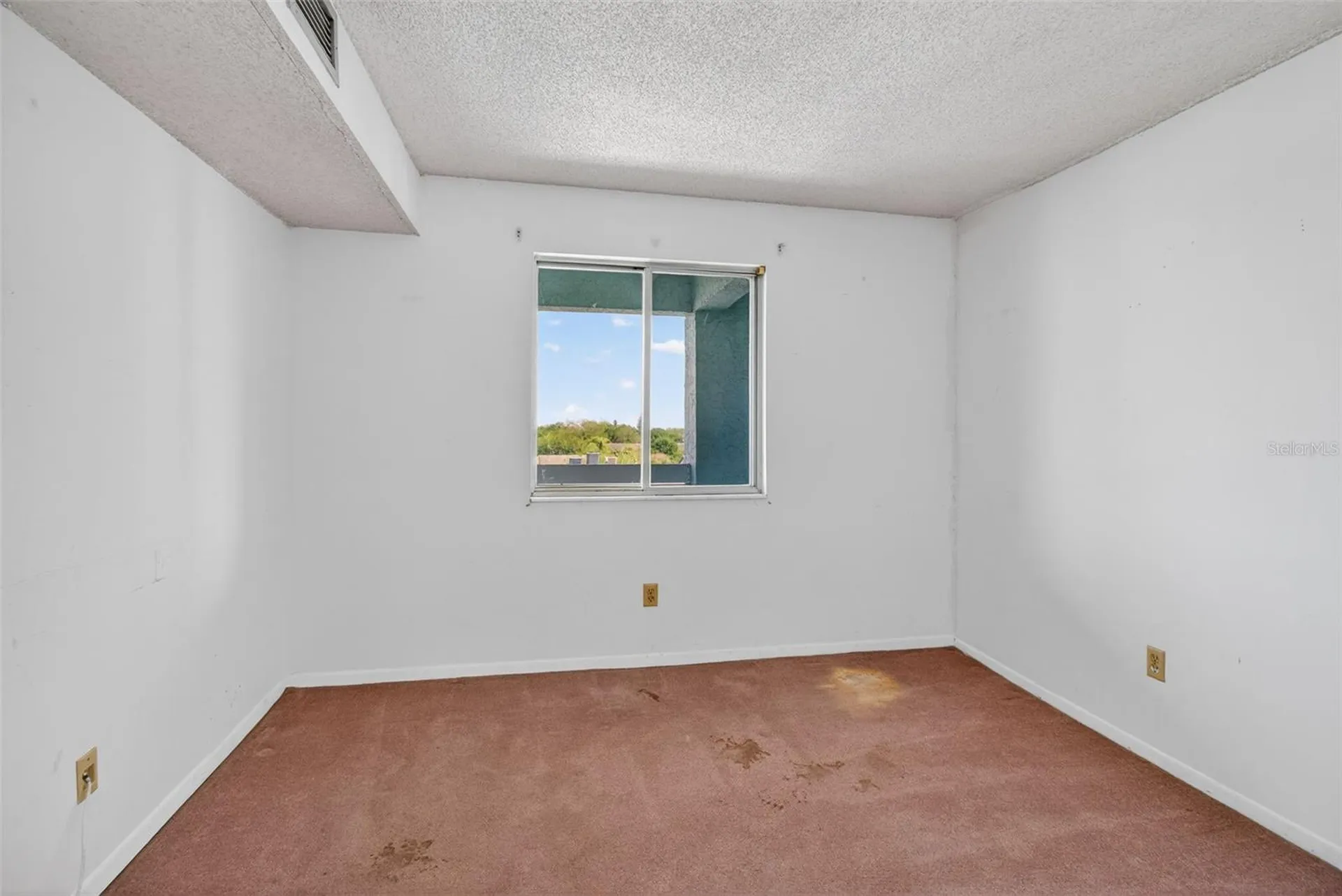 801 83rd Avenue N St Petersburg FL 33702