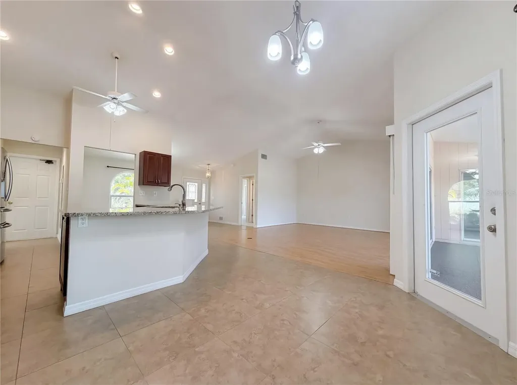 3339 Sheffield Circle Sarasota FL 34239