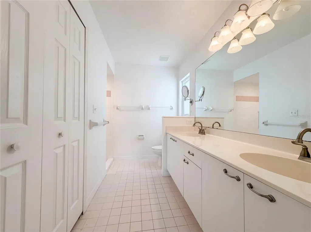 3339 Sheffield Circle Sarasota FL 34239