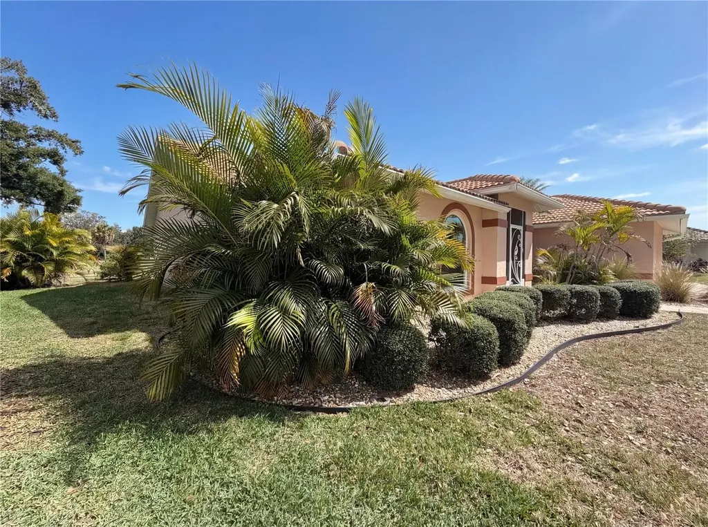 3339 Sheffield Circle Sarasota FL 34239