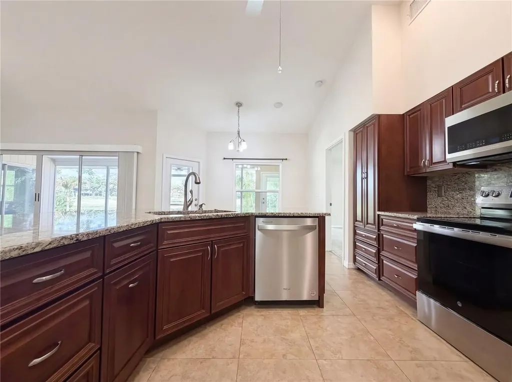 3339 Sheffield Circle Sarasota FL 34239