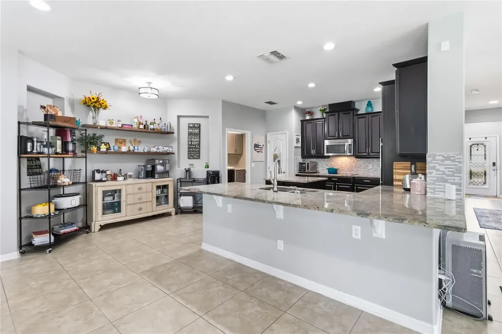 1660 Prairie Oaks Drive St Cloud FL 34771