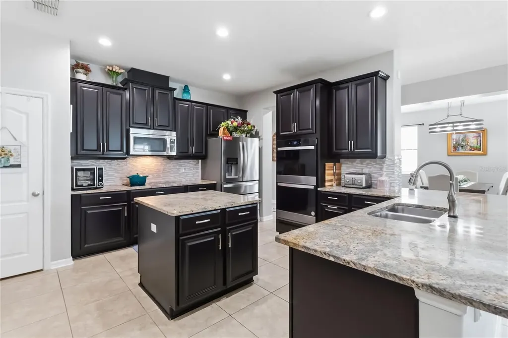 1660 Prairie Oaks Drive St Cloud FL 34771