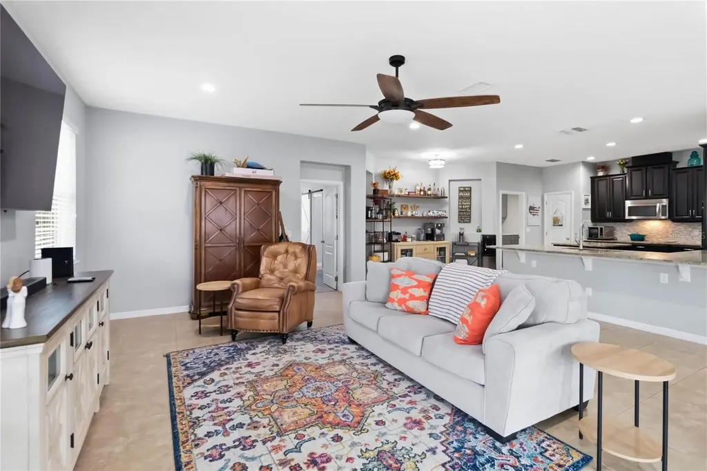 1660 Prairie Oaks Drive St Cloud FL 34771