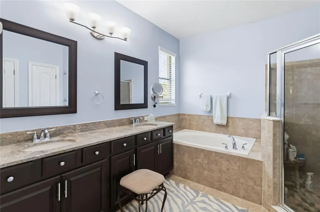 1660 Prairie Oaks Drive St Cloud FL 34771