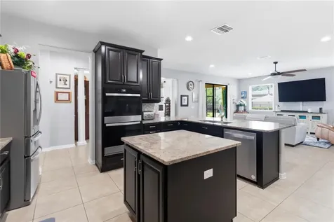1660 Prairie Oaks Drive St Cloud FL 34771