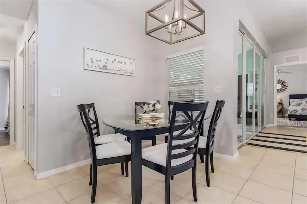 2705 SW 11th Place Cape Coral FL 33914