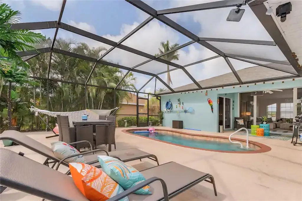 2705 SW 11th Place Cape Coral FL 33914