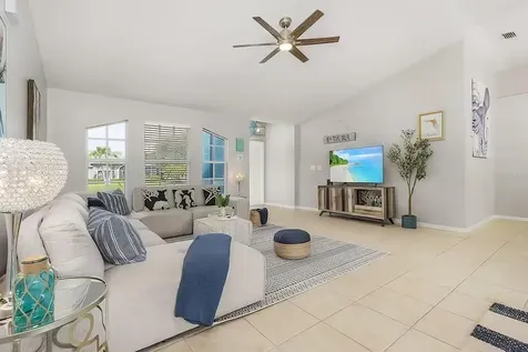 2705 SW 11th Place Cape Coral FL 33914