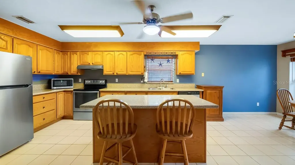 22435 County Road 455 Howey In The Hills FL 34737