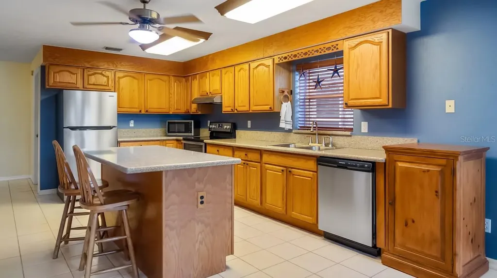 22435 County Road 455 Howey In The Hills FL 34737