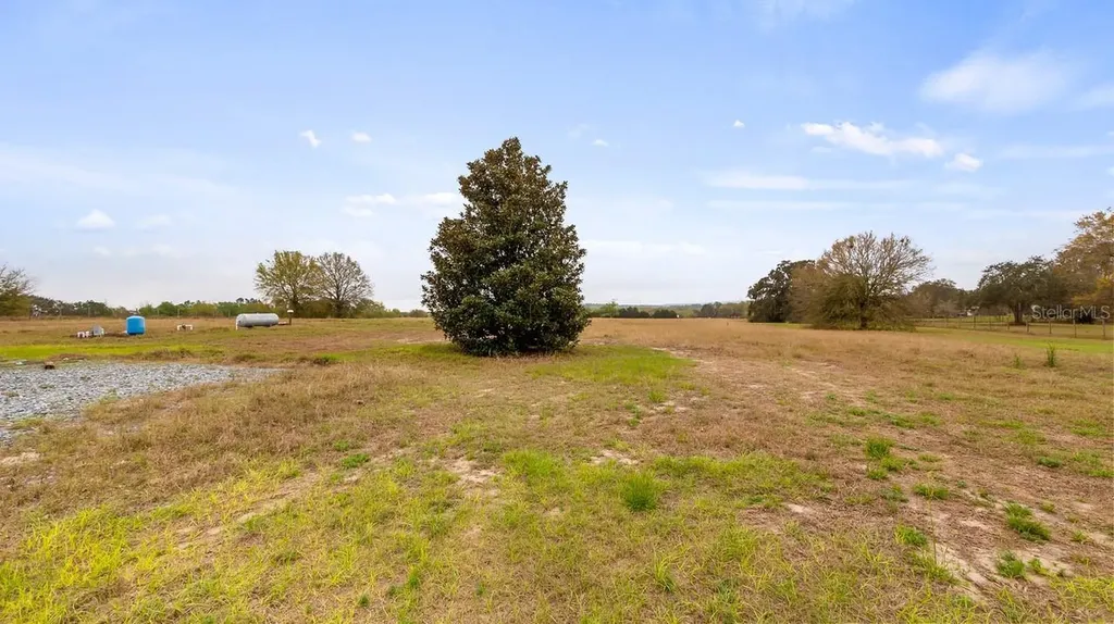22435 County Road 455 Howey In The Hills FL 34737