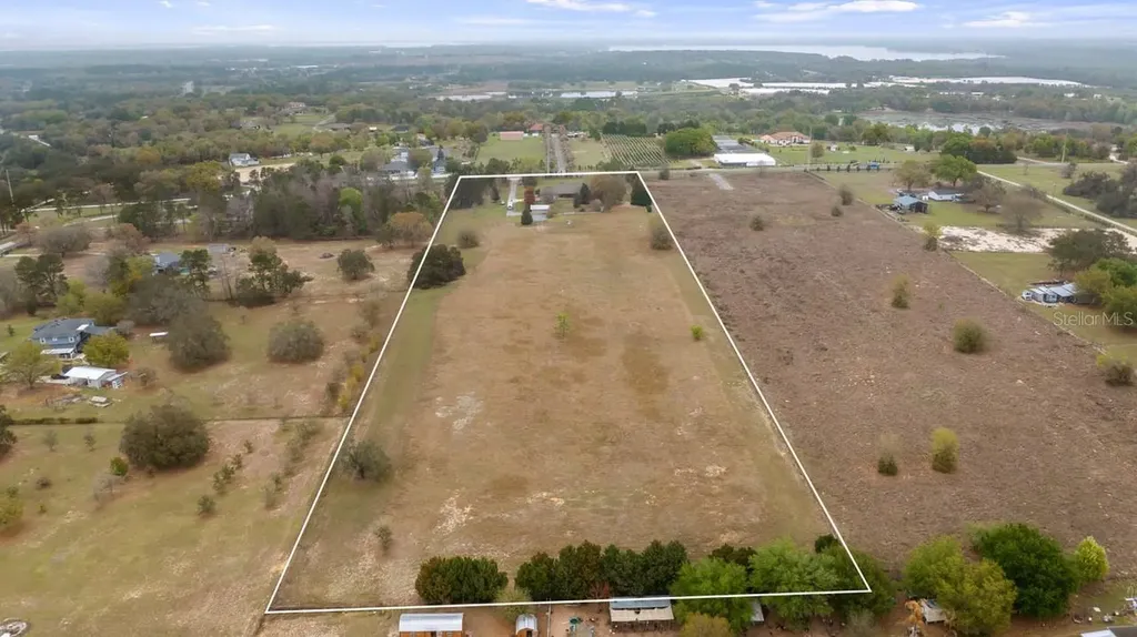 22435 County Road 455 Howey In The Hills FL 34737
