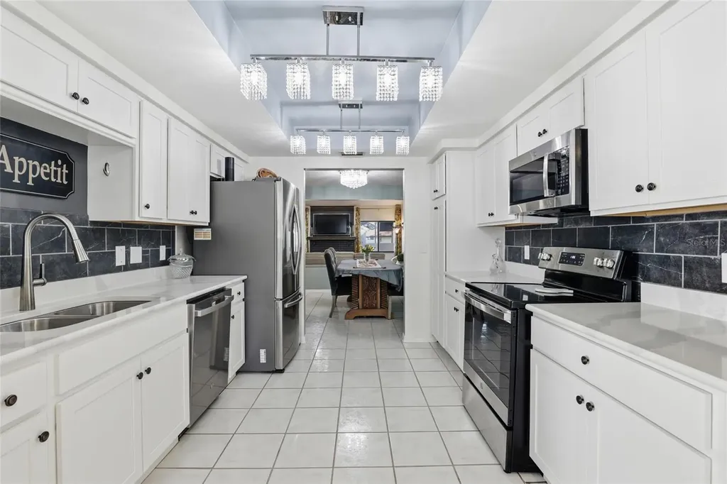 3806 NE 17th Street Ocala FL 34470