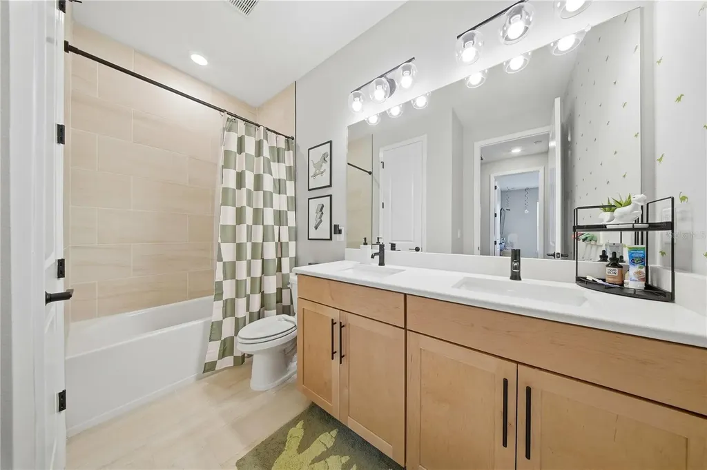 31605 Westbury Estates Avenue Wesley Chapel FL 33545
