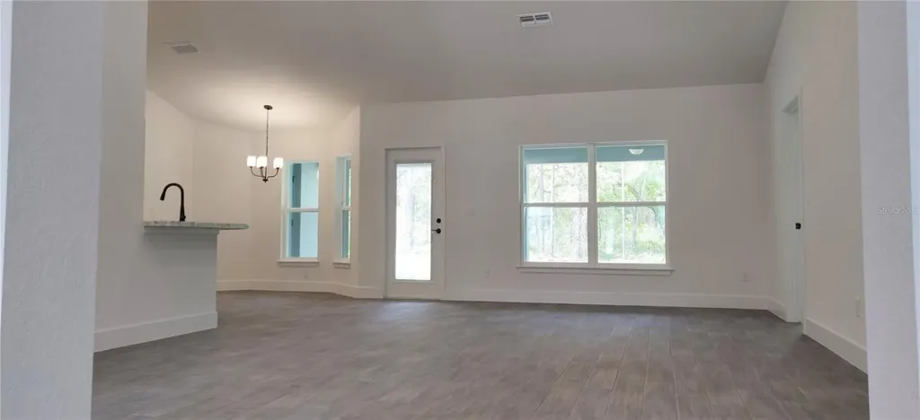 16295 Pomp Parkway Weeki Wachee FL 34614