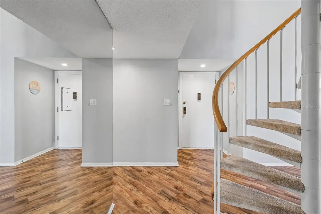 6263 Midnight Pass Road Sarasota FL 34242