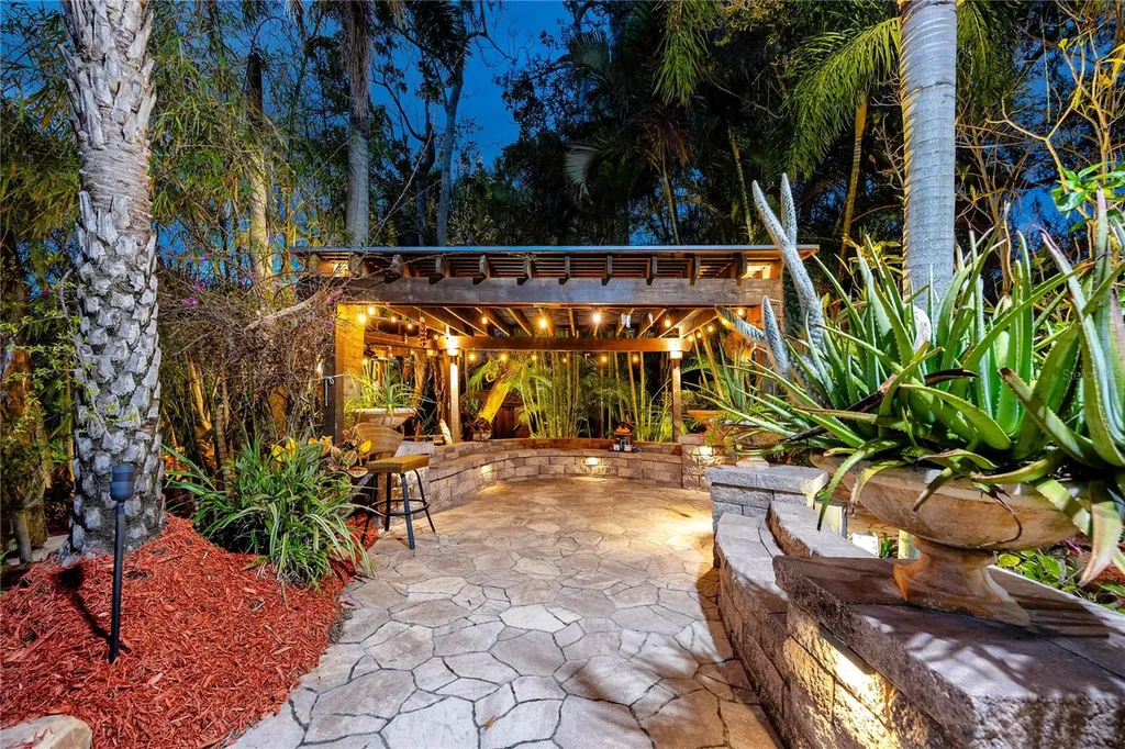 2780 Long Putt Court Palm Harbor FL 34683