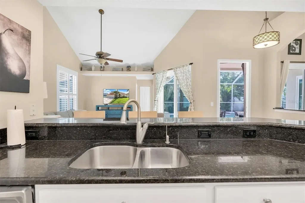 906 Landmark Circle S Tierra Verde FL 33715