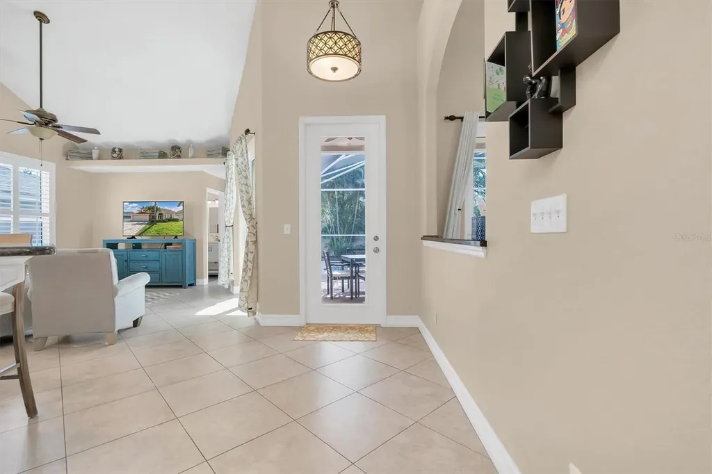 906 Landmark Circle S Tierra Verde FL 33715