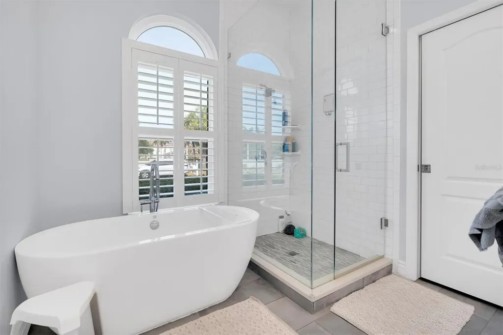 906 Landmark Circle S Tierra Verde FL 33715