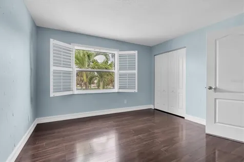 906 Landmark Circle S Tierra Verde FL 33715