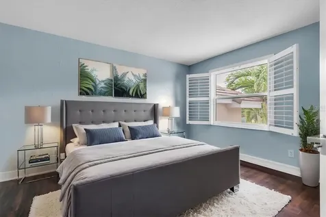 906 Landmark Circle S Tierra Verde FL 33715