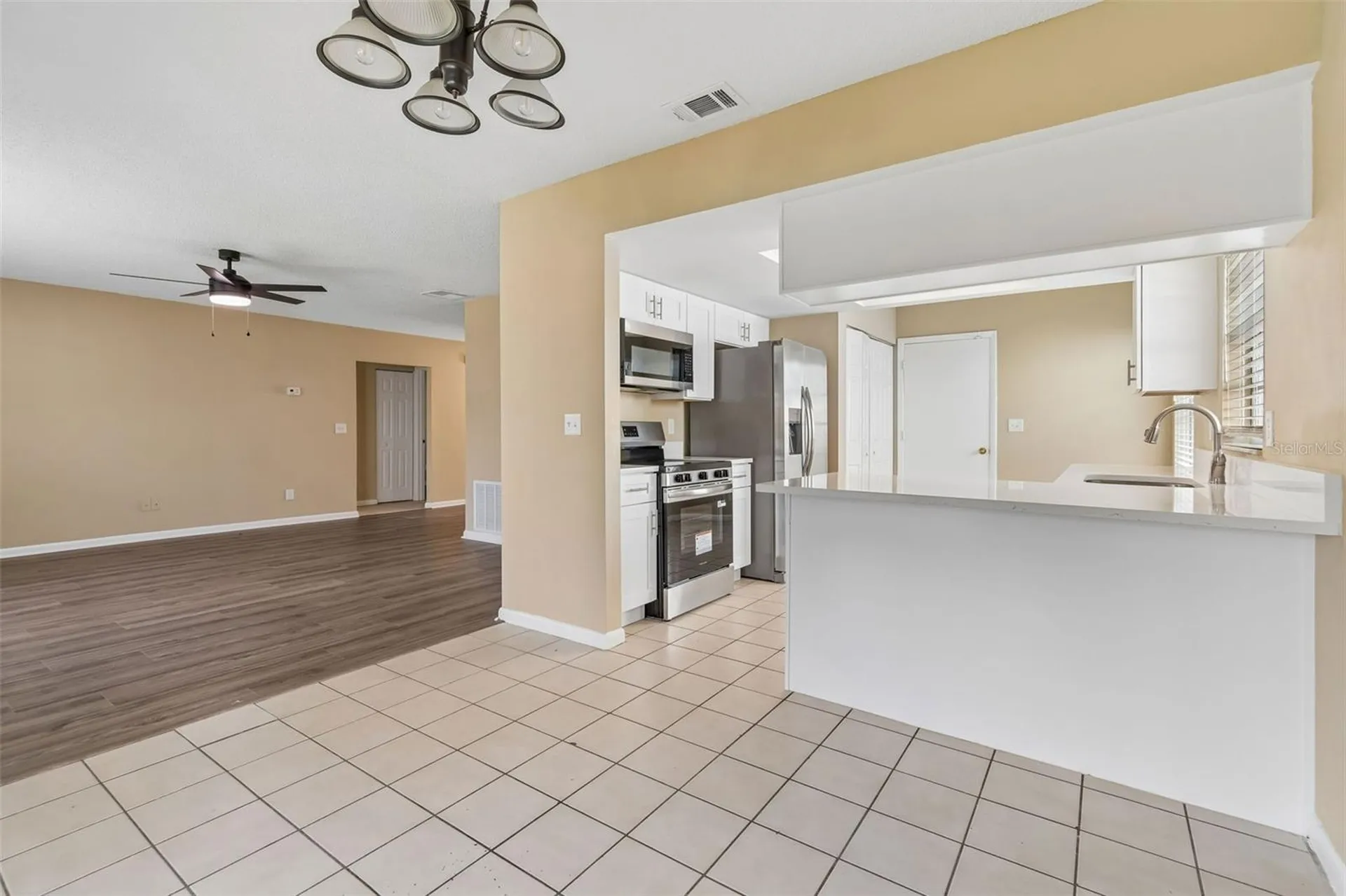 8301 Iberia Place Tampa FL 33637