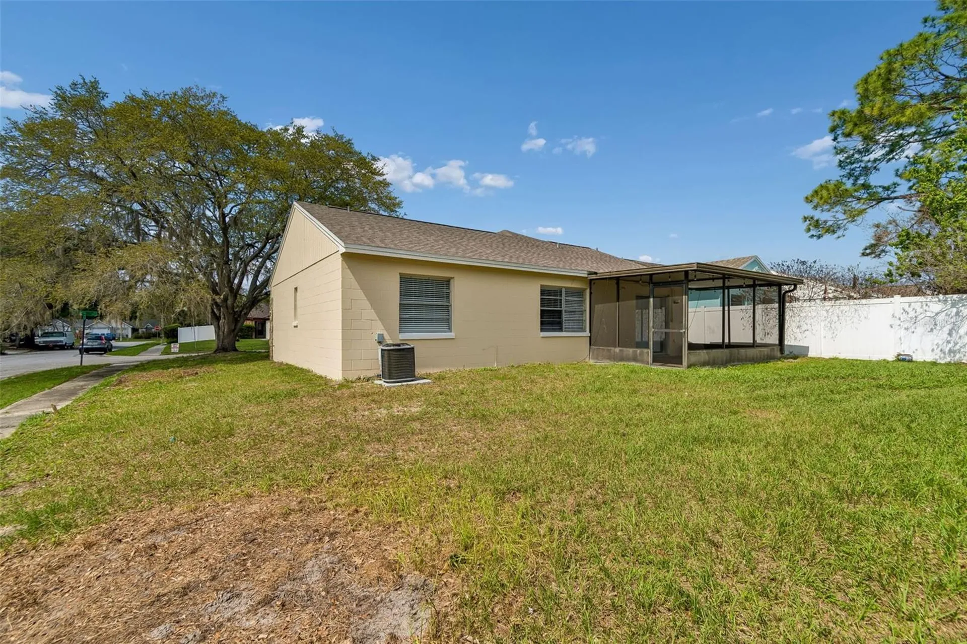 8301 Iberia Place Tampa FL 33637