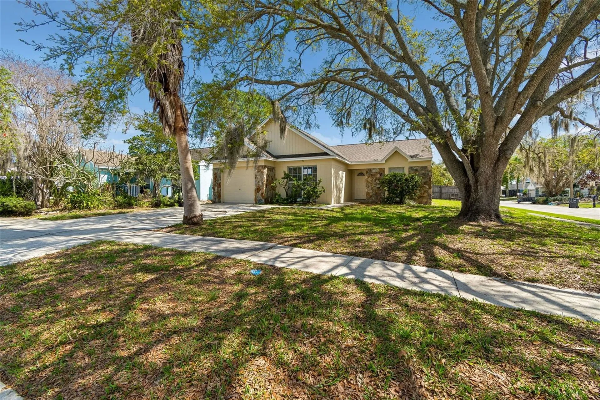 8301 Iberia Place Tampa FL 33637