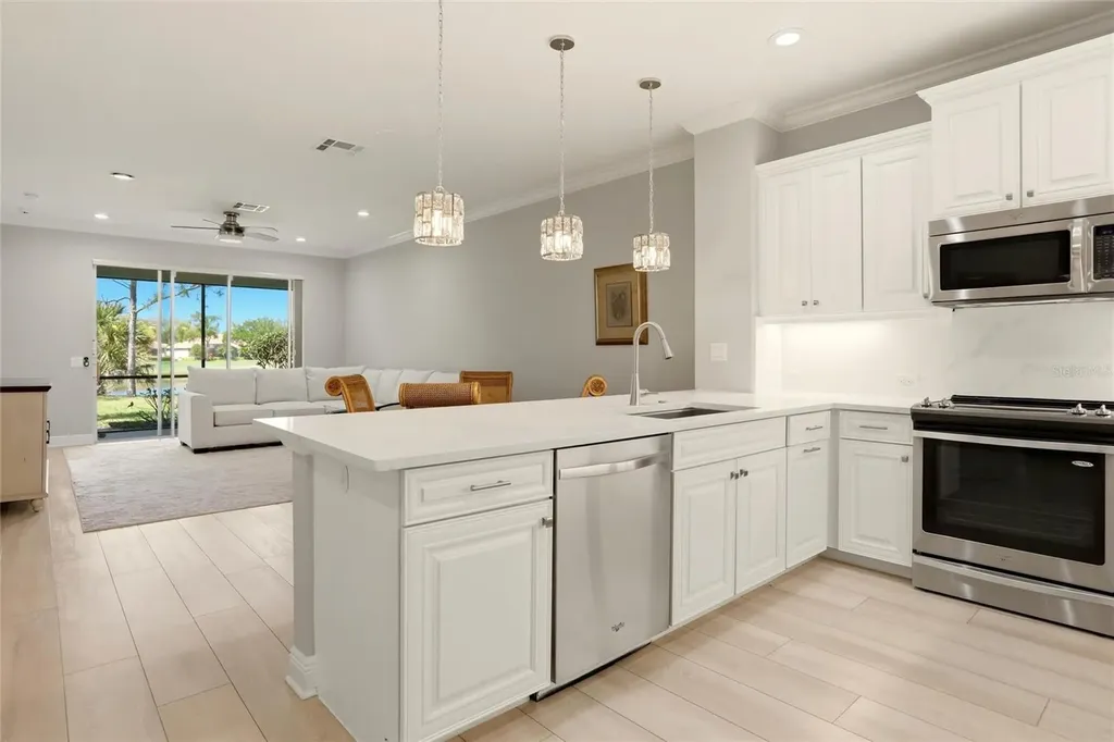 8142 Miramar Way Lakewood Ranch FL 34202