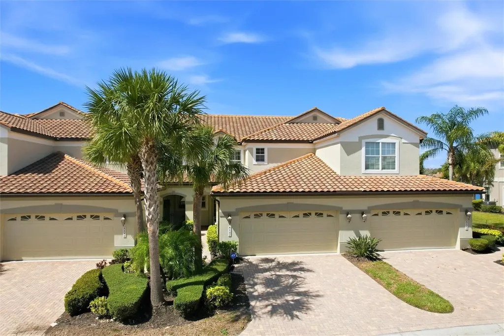 8142 Miramar Way Lakewood Ranch FL 34202