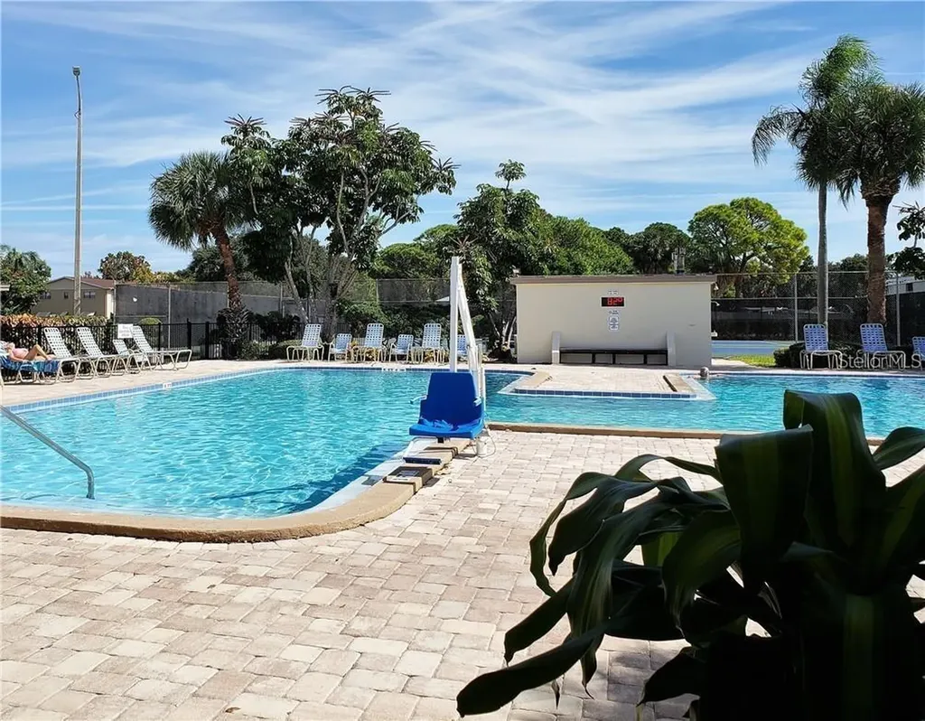 5750 80th Street N St Petersburg FL 33709