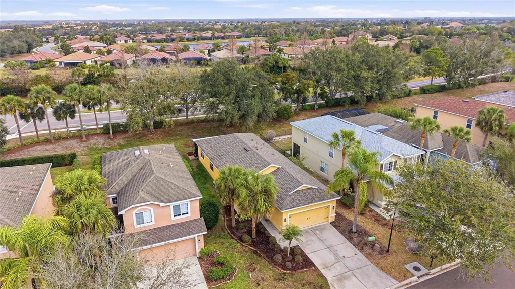 7031 Chatum Light Run Bradenton FL 34212