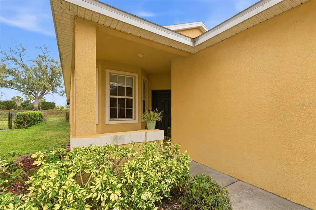 7031 Chatum Light Run Bradenton FL 34212