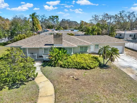 423 48th Street N St Petersburg FL 33713